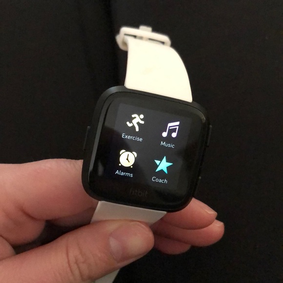 Fitbit Versa - Picture 5 of 6